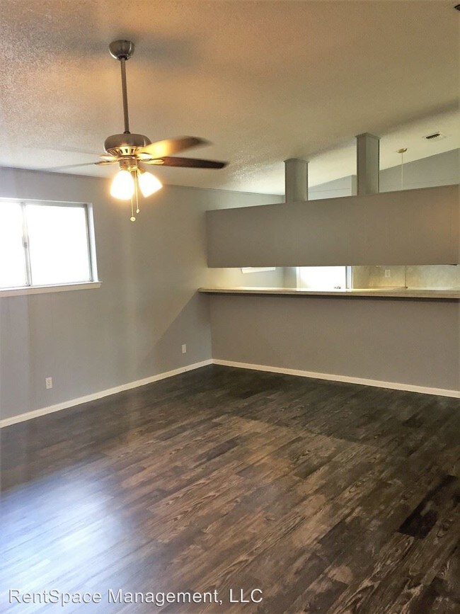 Building Photo - 4 br, 2 bath House - 8743 Tradewind Dr