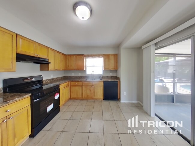 Foto del edificio - 1020 Red Oak Cir