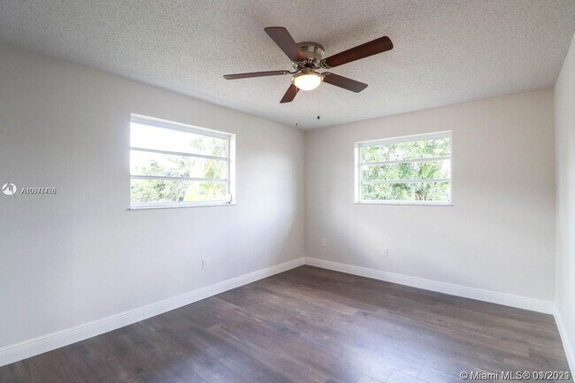 Foto del edificio - 139 SW 31st Ct