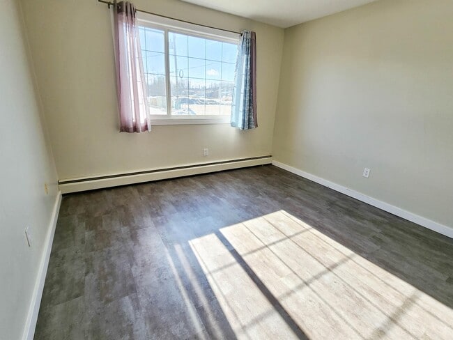 Building Photo - 4621 Veterans Way