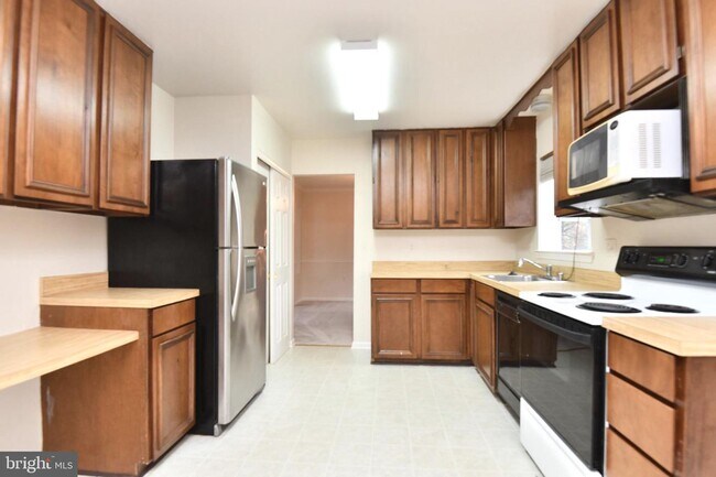 Building Photo - 1052 Jeff Ryan Dr