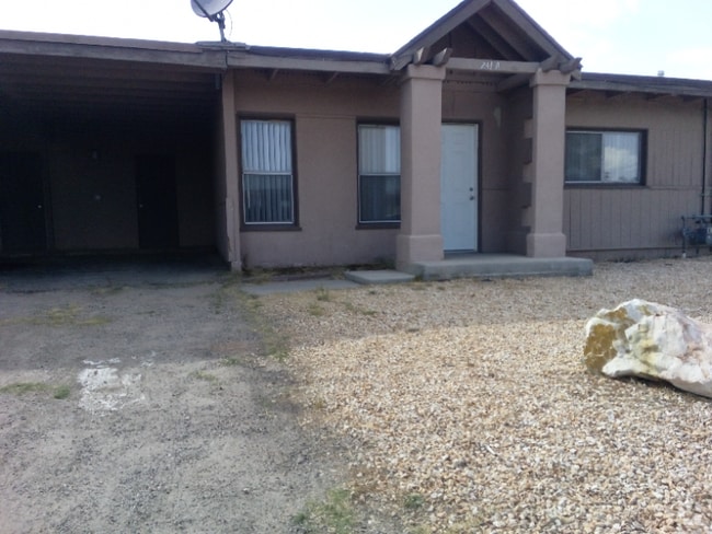 Building Photo - 238 N Gold Canyon St