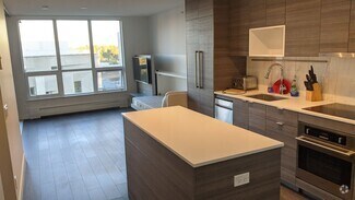 Building Photo - 13398 104 Av