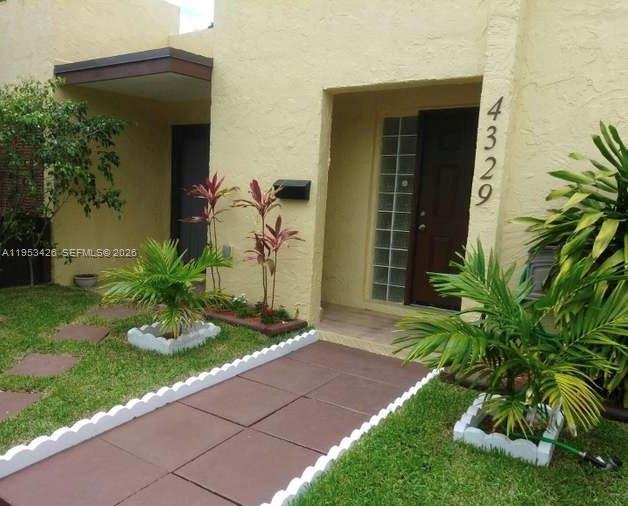 Foto del edificio - 4329 NW 3rd Ave