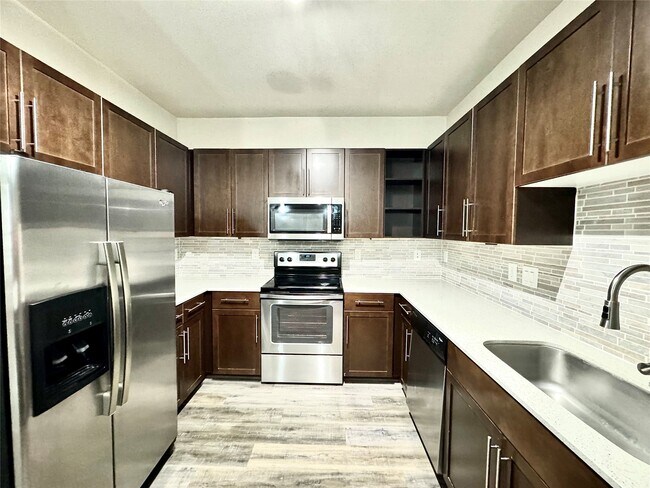 Foto del edificio - 3788 Richmond Ave.