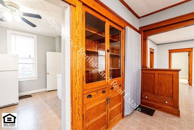 Foto del edificio - 928 Putnam St