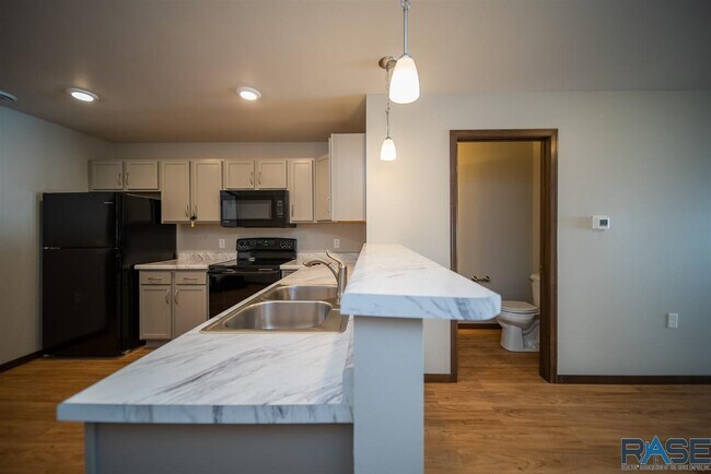 Building Photo - 4802 S Hosta Ave