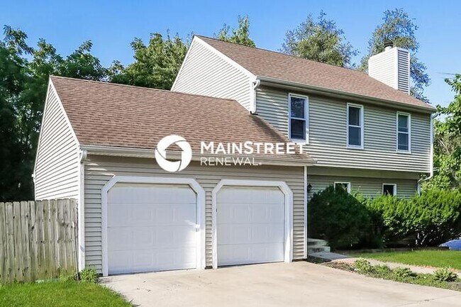 Foto del edificio - 4 Bedroom Pet-Friendly Home in Overland Pa...