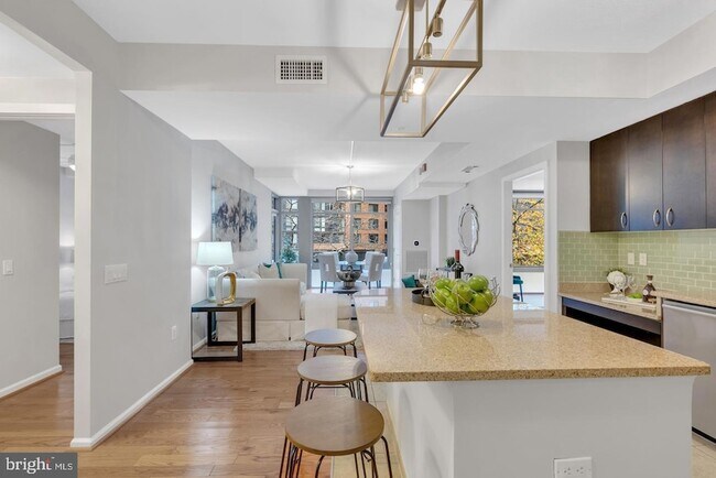 Foto del edificio - 440 L St NW