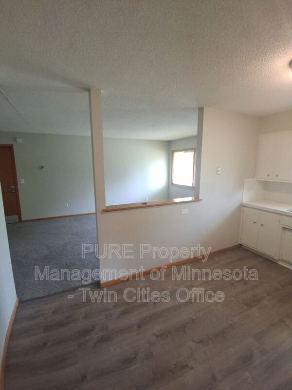 Building Photo - 5848 2nd St NE