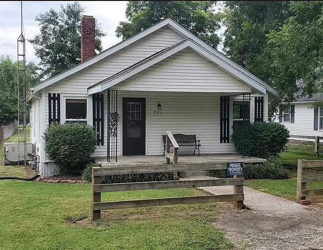 Building Photo - 501 Green St