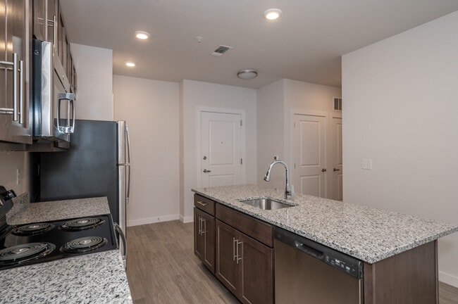Building Photo - 2630 Short Vine Street Apartments