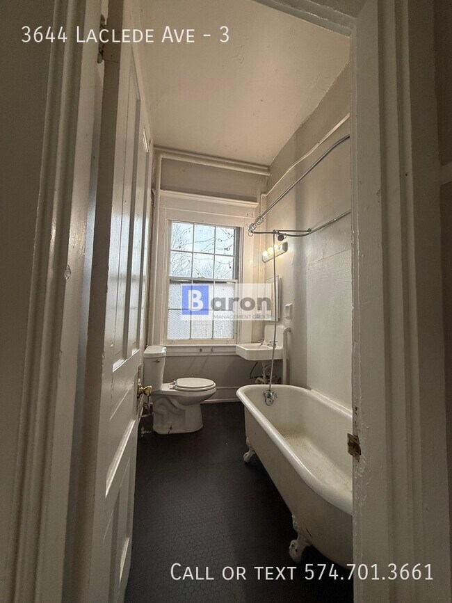 Foto del edificio - 3644 Laclede Ave
