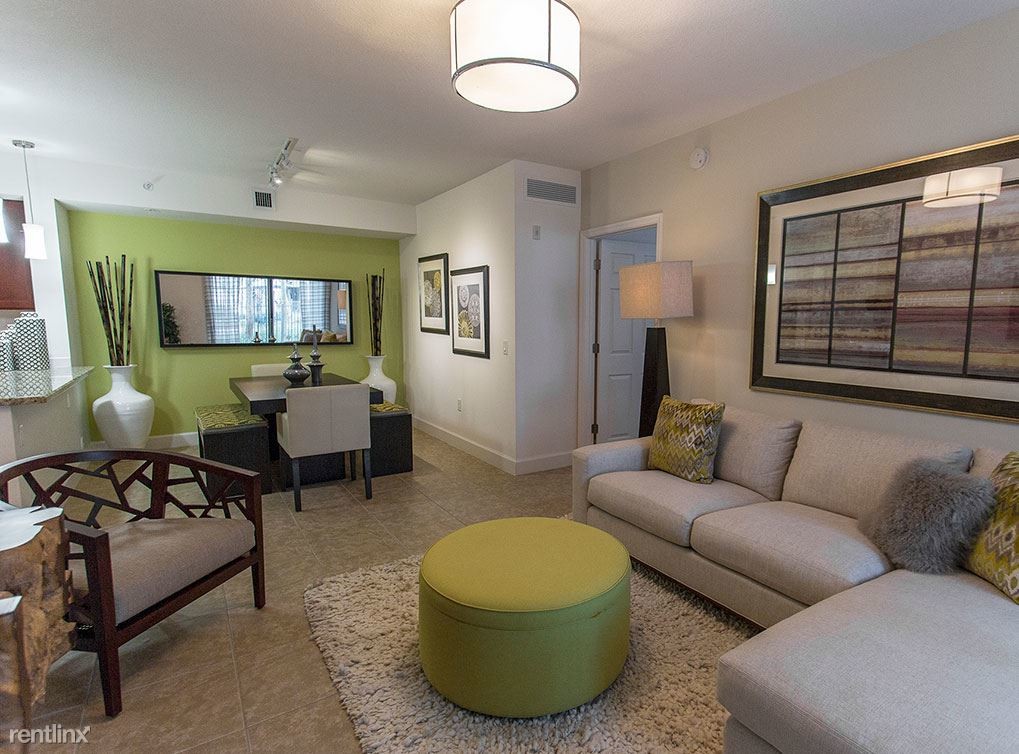Foto principal - 1 br, 1 bath Apartment - 5700 Reese Rd 101