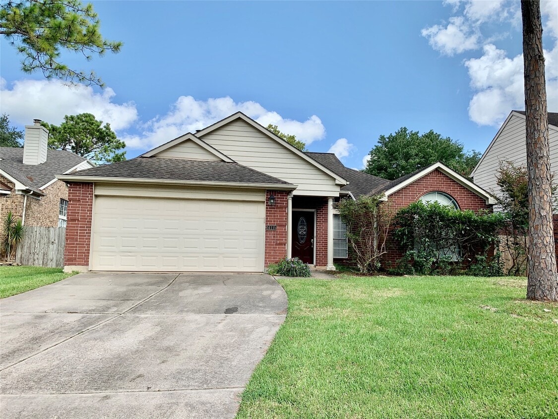Primary Photo - 14115 Cascade Falls Dr