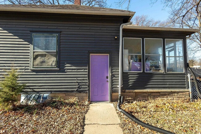 Building Photo - 1500 Houston St