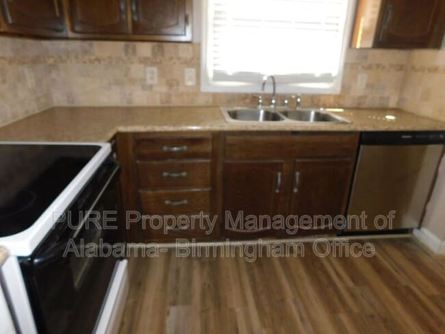 Building Photo - 755 Cahaba Manor Trail