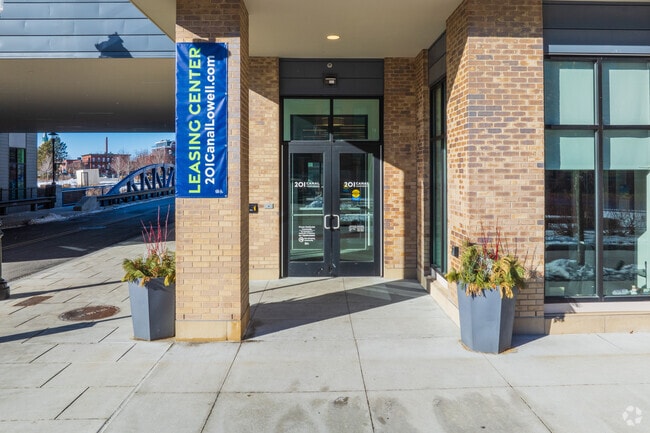 Entrance - 201 Canal