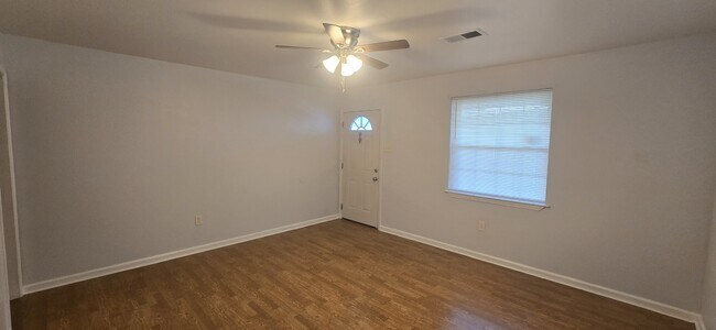 Building Photo - 2310 Trio St