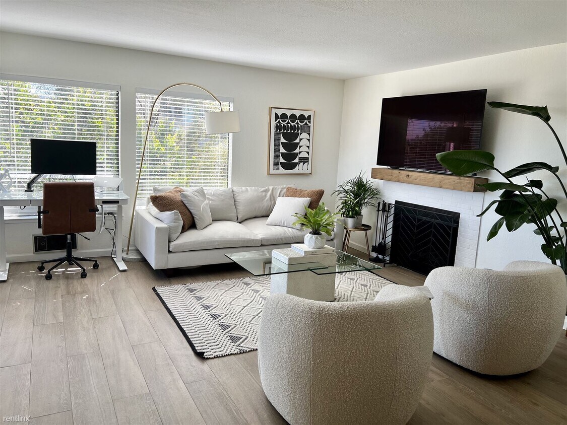 Primary Photo - 1 br, 1 bath Condo - 280 Headlands Court