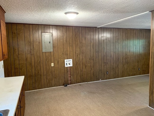 Building Photo - 3 br, 1 bath House - 805 Labon Street, Unit B