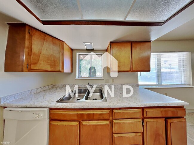 Building Photo - 4 br, 2 bath House - 750 Rhode Island Dr