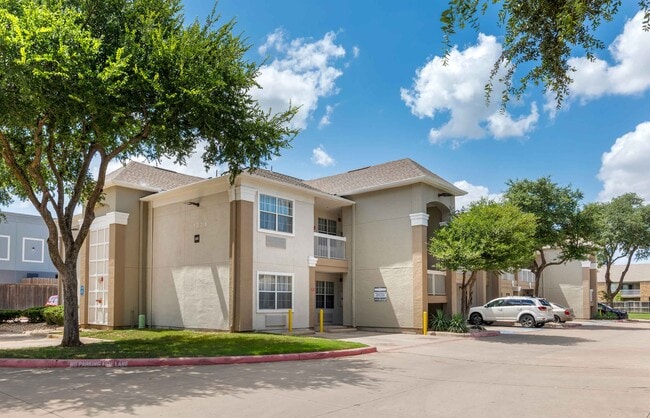 Building Photo - Furnished Studio-Arlington