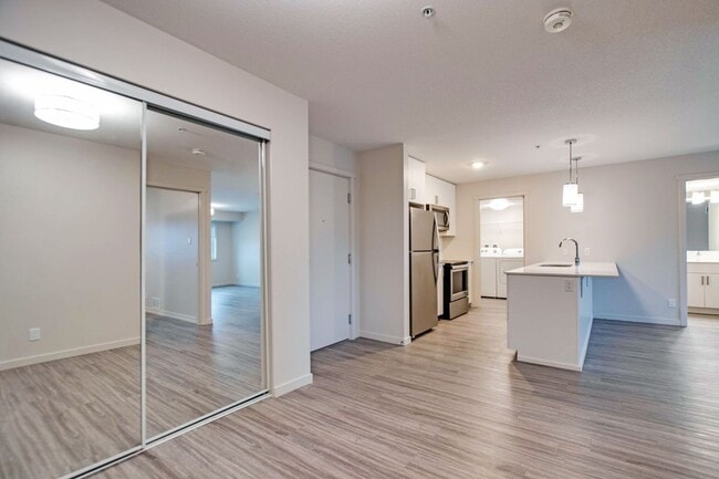 Building Photo - Parkwood Place