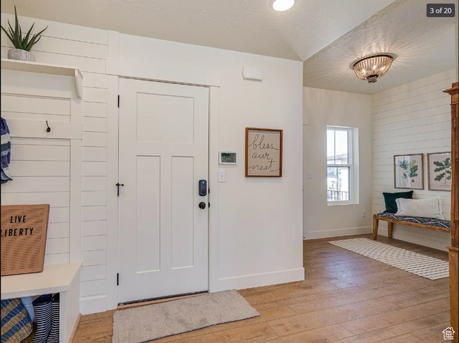 Building Photo - 7409 S Drake Park Ct
