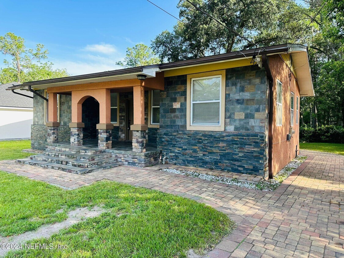 Primary Photo - 5305 Bedford Rd