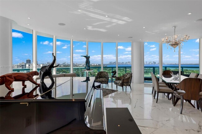 Foto del edificio - 6000 Indian Creek Dr