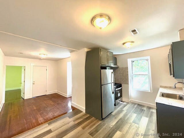 Foto del edificio - 88 E Pearl St