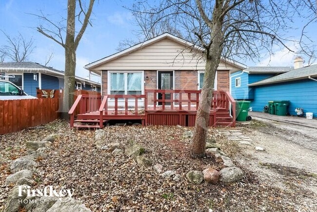 Building Photo - 1504 Walnut Dr