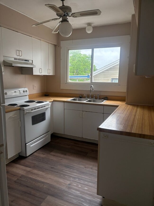 Building Photo - 814 Highland Ave
