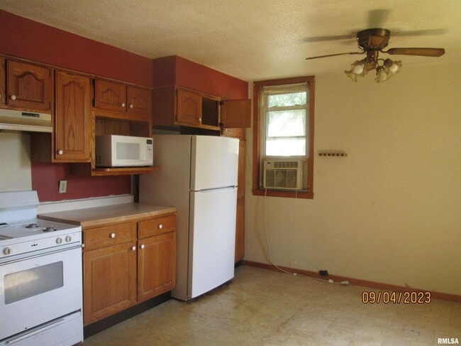 Building Photo - 1706 Pike Rd