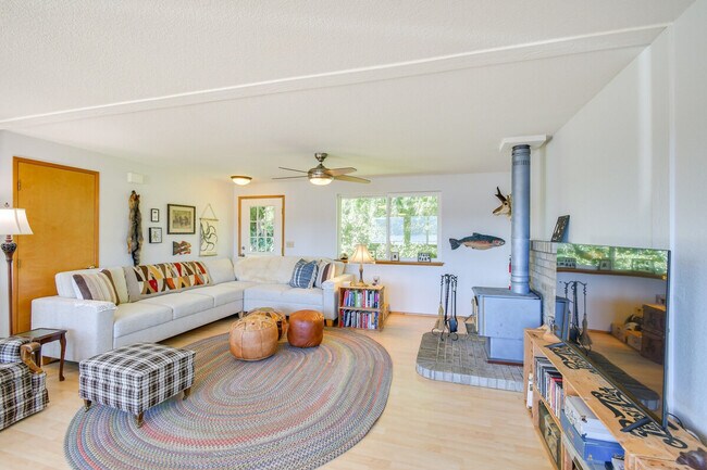 Foto del edificio - 131 N Mardell Ave