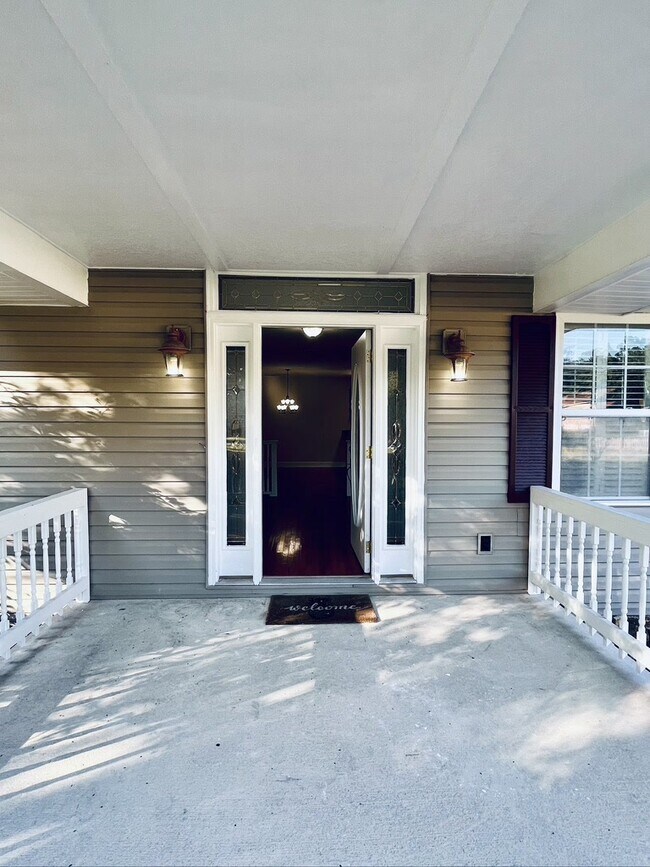 Foto del edificio - 273 Hollywood Forest Dr