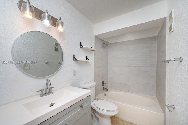 Foto del edificio - 15560 SW 104th Terrace