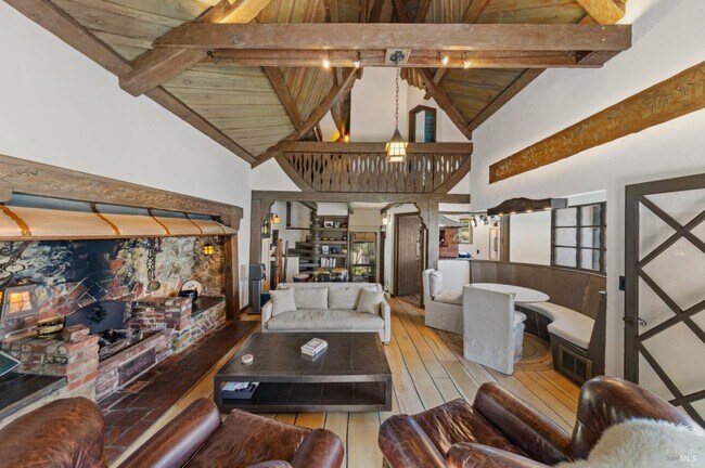 Foto del edificio - 246 Beach Rd