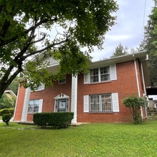 Building Photo - 4006 S Crestview Dr NW