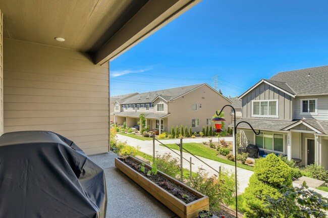 Foto del edificio - Bethany Beauty: Smart home w/gas range, 2 ...