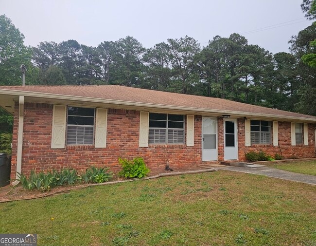Building Photo - 6510 Lower Dixie Lake Rd