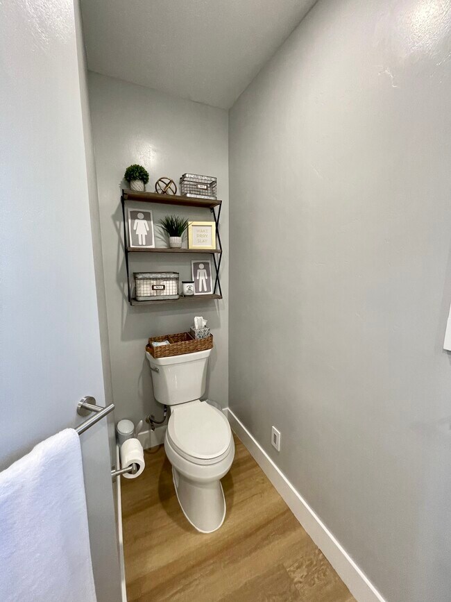 Foto del edificio - 36 N Millhollow Rd