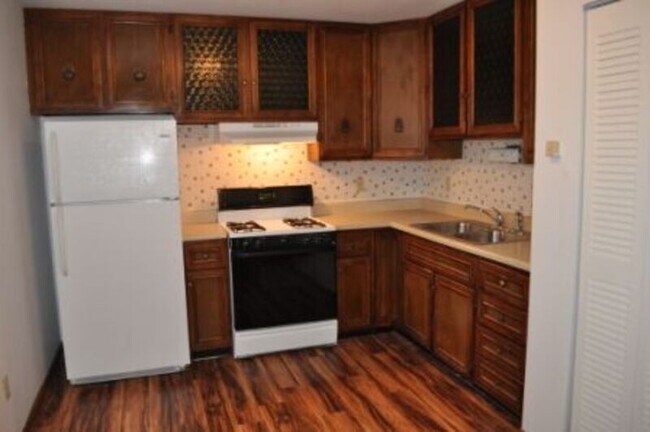 Building Photo - 6A Potomac Dr