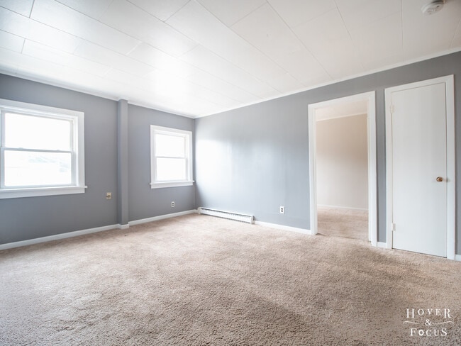 Building Photo - 3413 W Elm St