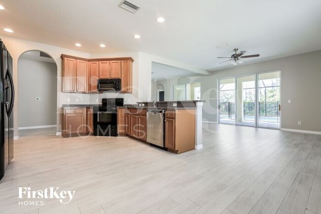 Building Photo - 2553 Hobblebrush Dr