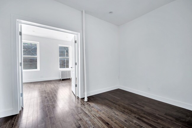 Building Photo - 226 West 4th Street