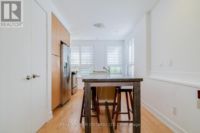 Photo du bâtiment - 207 Beverley St