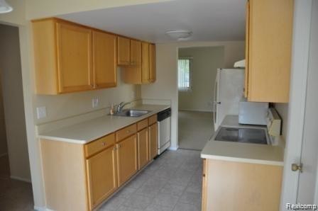 Building Photo - 29776 Farmbrook Villa Ln