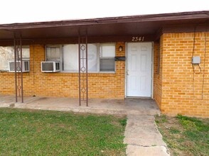 Building Photo - 2341 NW Bell Ave